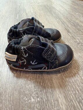 Robeez baby shoes